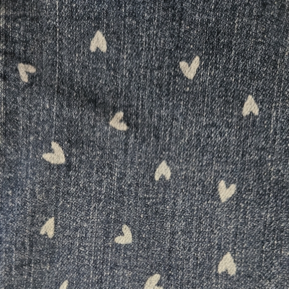 Cat & Jack | Skinny Jeans | Girls | Size 4T | Hearts | Medium Wash | Toddler - Picture 4 of 6